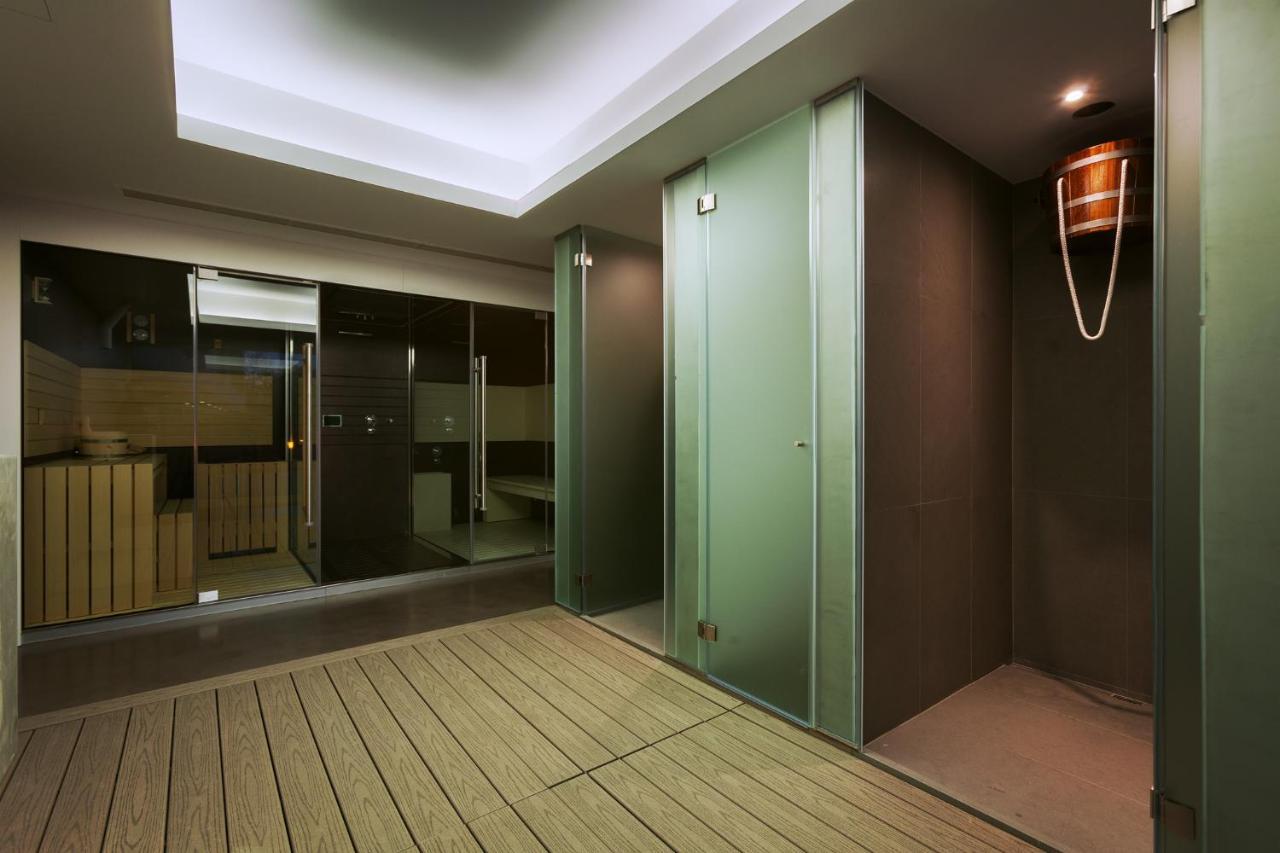 Lux Fatima Park - Hotel, Suites & Residence Exterior photo